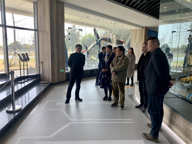 基地協(xié)會領(lǐng)導(dǎo)班子赴理事單位考察調(diào)研