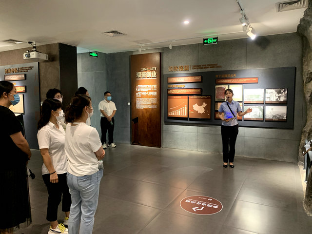 南京科技館黨支部打卡“梅鋼紅色之旅”