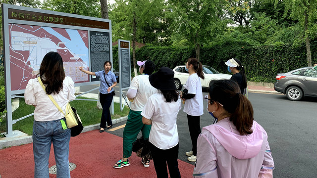 南京科技館黨支部打卡“梅鋼紅色之旅”