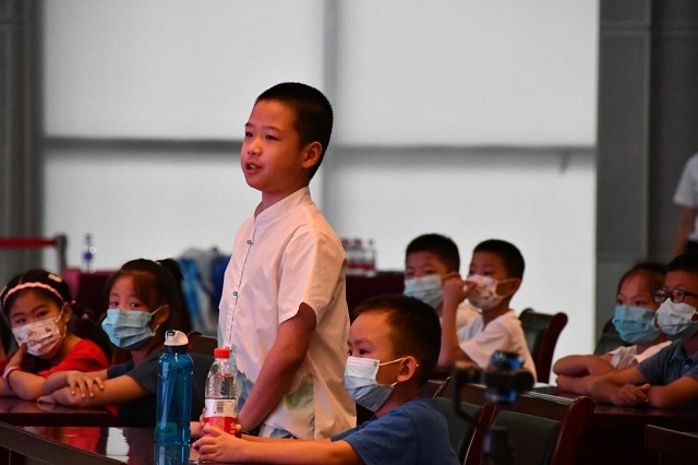 “知氣象 戰(zhàn)高溫”——南京科普報告進校園主題活動在南京科技館舉辦