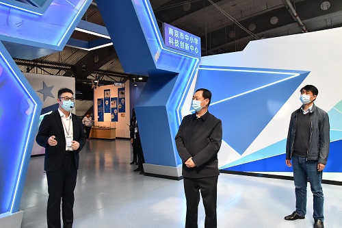 南京市科技局一行來(lái)我館進(jìn)行現(xiàn)場(chǎng)考察