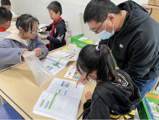 【南京六合區(qū)氣象災(zāi)害防御科普文化園】提高氣象服務(wù)能力 發(fā)揮氣象防災(zāi)減災(zāi)第一道防線作用——六合氣象防災(zāi)減災(zāi)宣傳教育活動(dòng)好戲連臺(tái)精彩紛呈