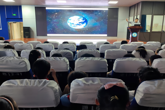 “熱愛(ài)科學(xué) 崇尚科學(xué)——生命曾如此輝煌”主題講座 走進(jìn)南京市六合區(qū)勵(lì)志學(xué)校小學(xué)部