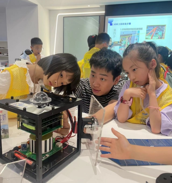 南京科技館“逐夢航天”2024太空科創(chuàng)營圓滿落幕