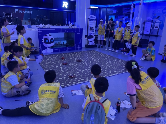 南京科技館“逐夢航天”2024太空科創(chuàng)營圓滿落幕