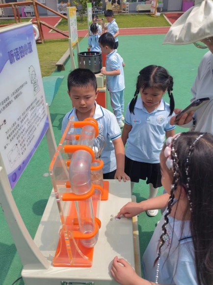 南京科技館助力溧水開(kāi)發(fā)區(qū)中心幼兒園“一起向未來(lái)”科技節(jié)活動(dòng)