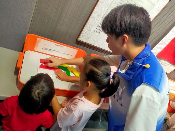 科普零距離 點(diǎn)亮科學(xué)夢(mèng) ——科普大篷車8-9月活動(dòng)回顧