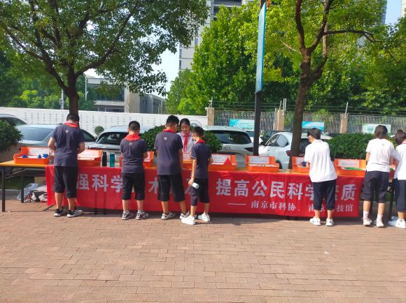 科普零距離 點(diǎn)亮科學(xué)夢(mèng) ——科普大篷車8-9月活動(dòng)回顧