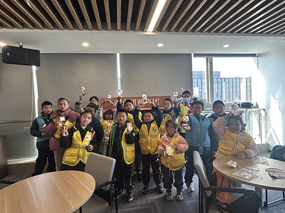 寒假科普活動(dòng)豐富多彩，激發(fā)青少年探索熱情