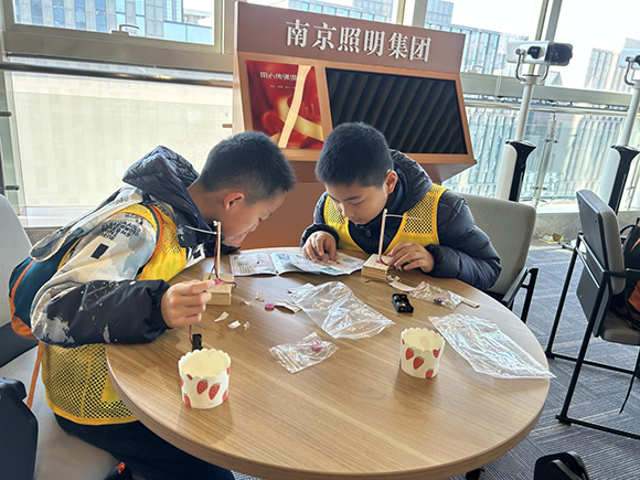 寒假科普活動(dòng)豐富多彩，激發(fā)青少年探索熱情