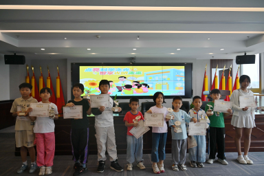 悟科學(xué)家精神 探照明奧秘 ——“點(diǎn)亮科學(xué)之光，智享光明未來”黨支部共建活動燃動兒童科學(xué)夢