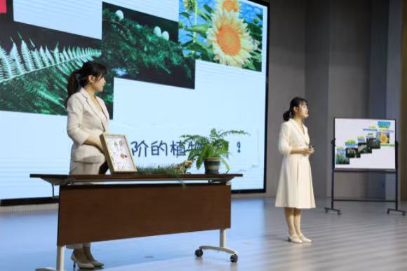 南京科技館選手在“第六屆江蘇省科技館輔導(dǎo)員大賽”中喜獲佳績