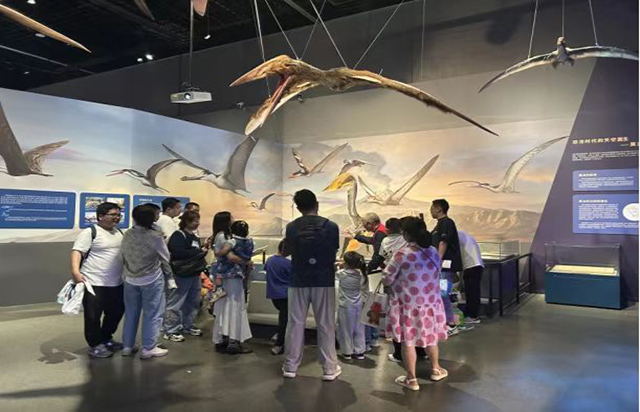 來一場穿越時空科考，南京科技館“恐龍大復活”特展已于1月30日正式開幕